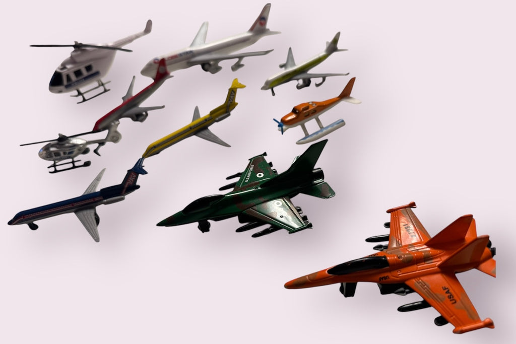 Großes Spielzeug Set für Jungen (über 90 Teile)