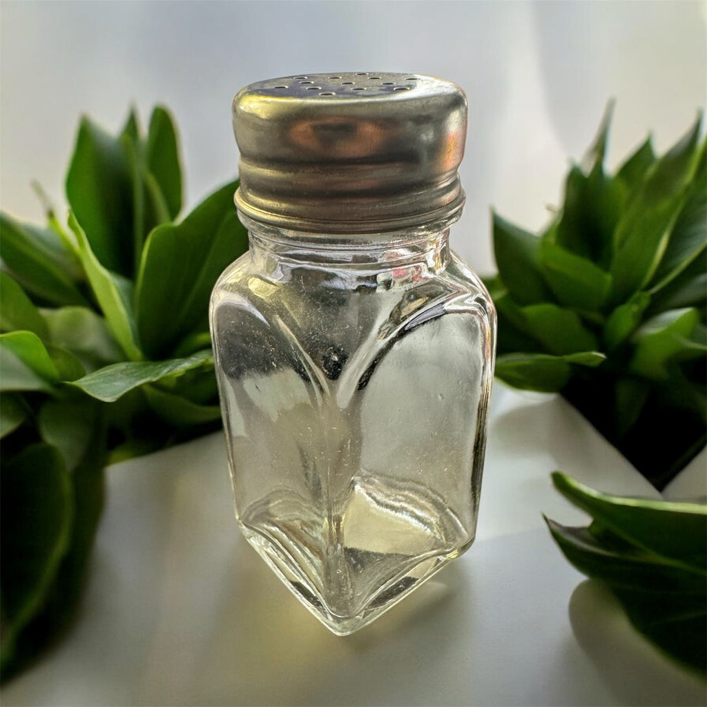 Glas-Streuer mit Metallverschluss von Scheffler